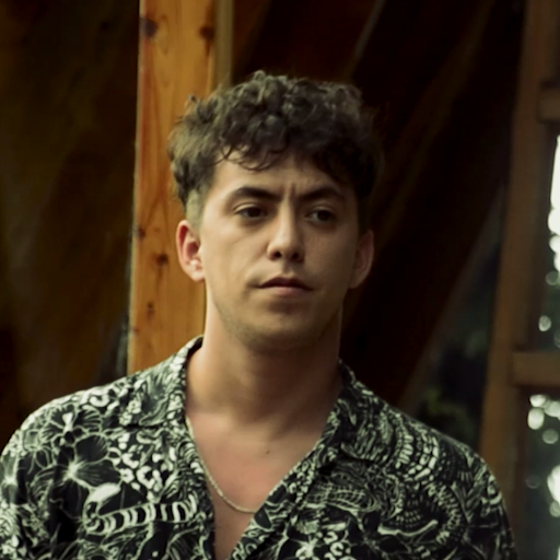 Okan Karadeniz’in Yeni Şarkısı Yayında…